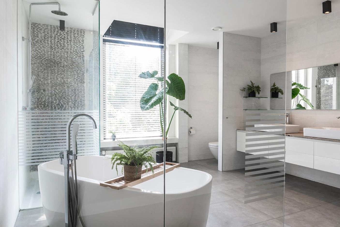 Appartement With Bath Center